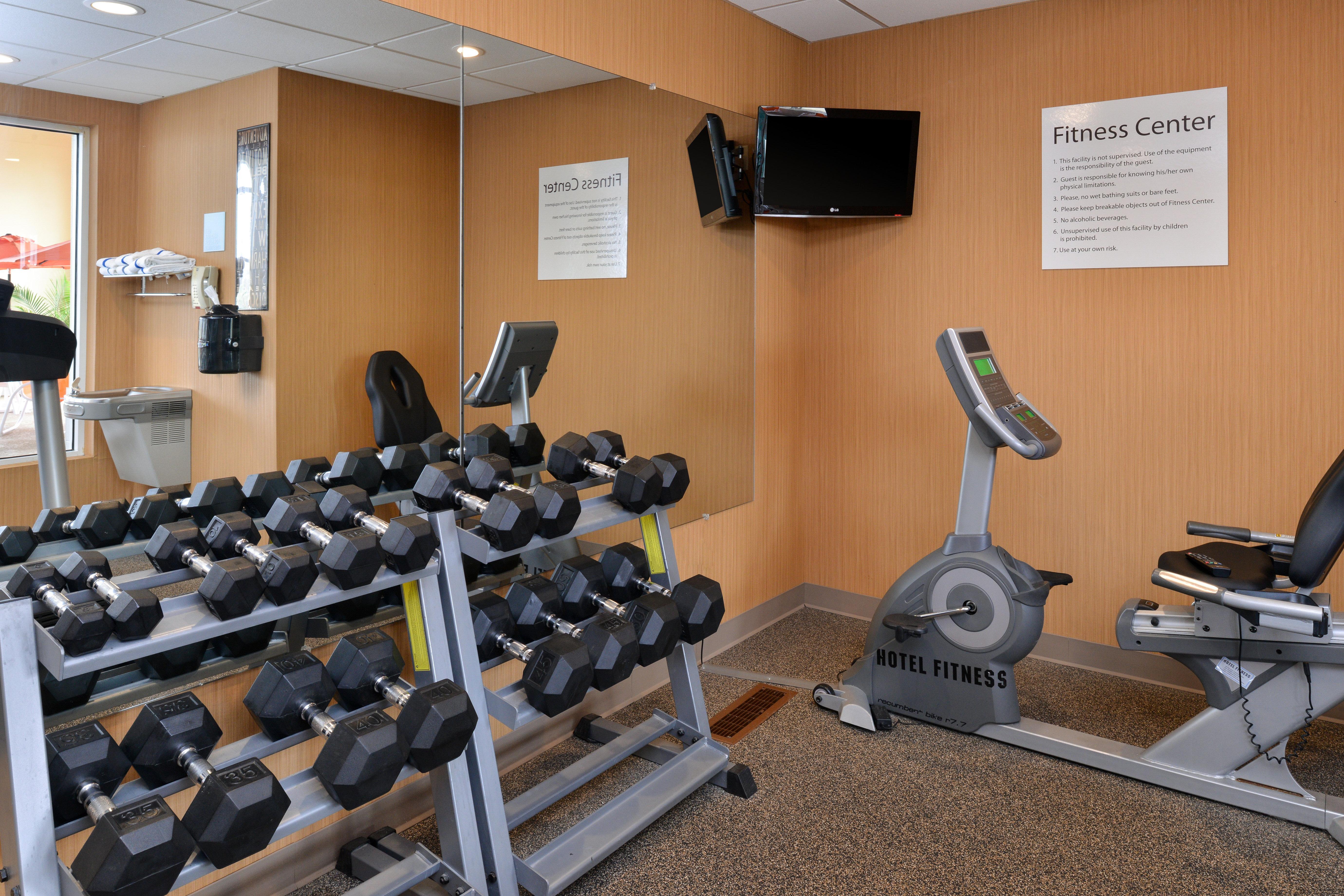 Holiday Inn Express Hotel & Suites Cincinnati-North/Шарънвил Екстериор снимка