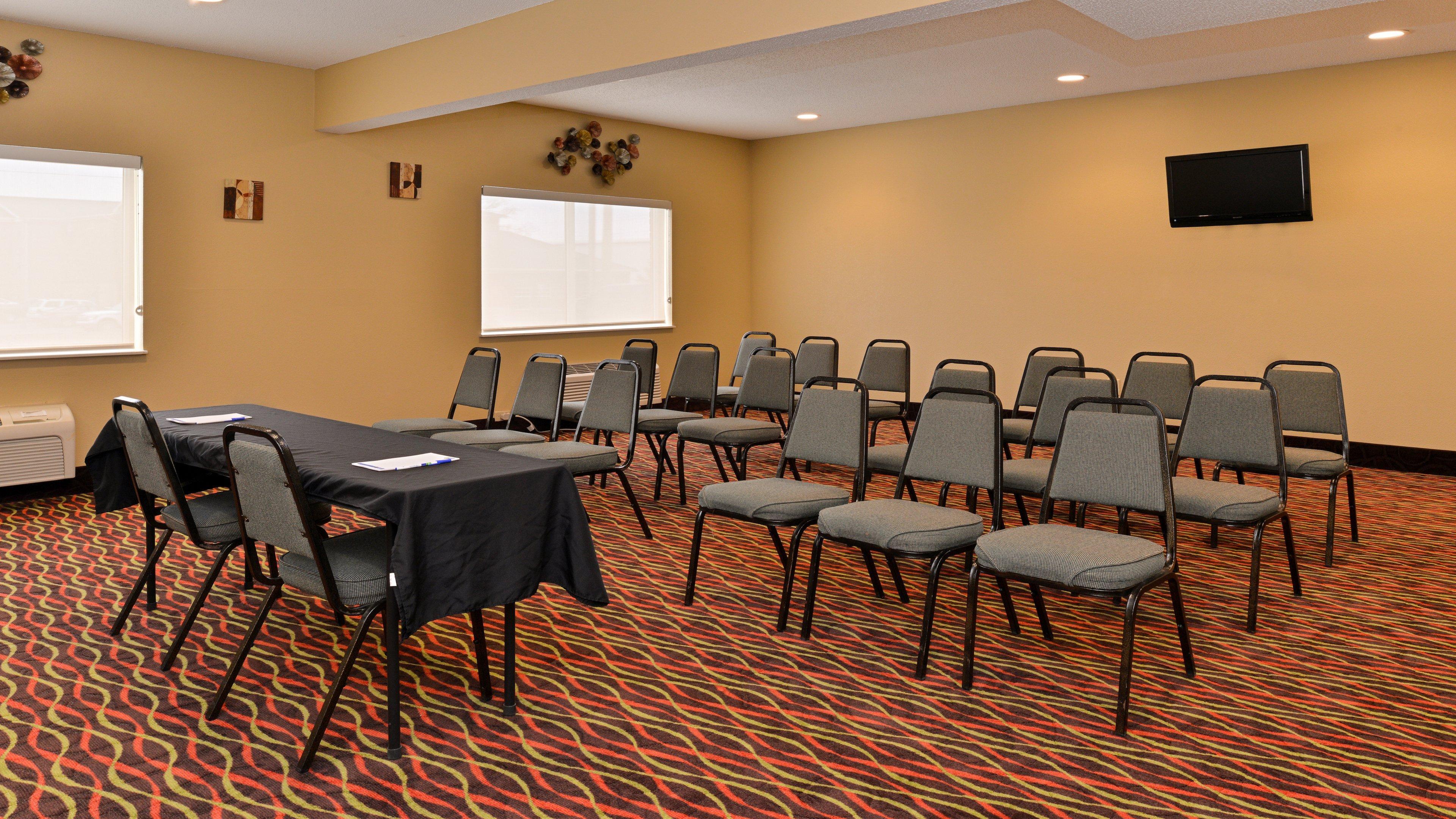 Holiday Inn Express Hotel & Suites Cincinnati-North/Шарънвил Екстериор снимка